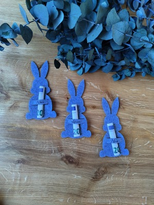 https://woelkchen.nrw/Shop/Ostern/artikel_Filz-Osterhase-Geldgeschenk-personalisiert_53.html