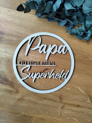 https://woelkchen.nrw/Shop/Vatertag/artikel_Holzring-Papa-Du-bist-mein-Superheld_124.html