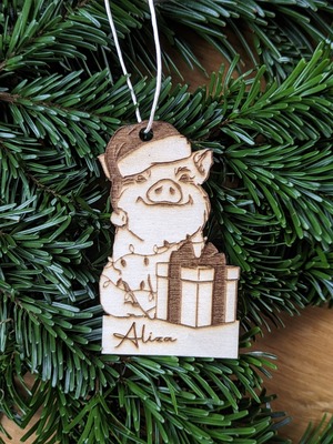 https://woelkchen.nrw/Shop/Weihnachten/artikel_Geschenkanhaenger-Holz-Schweinchen_194.html